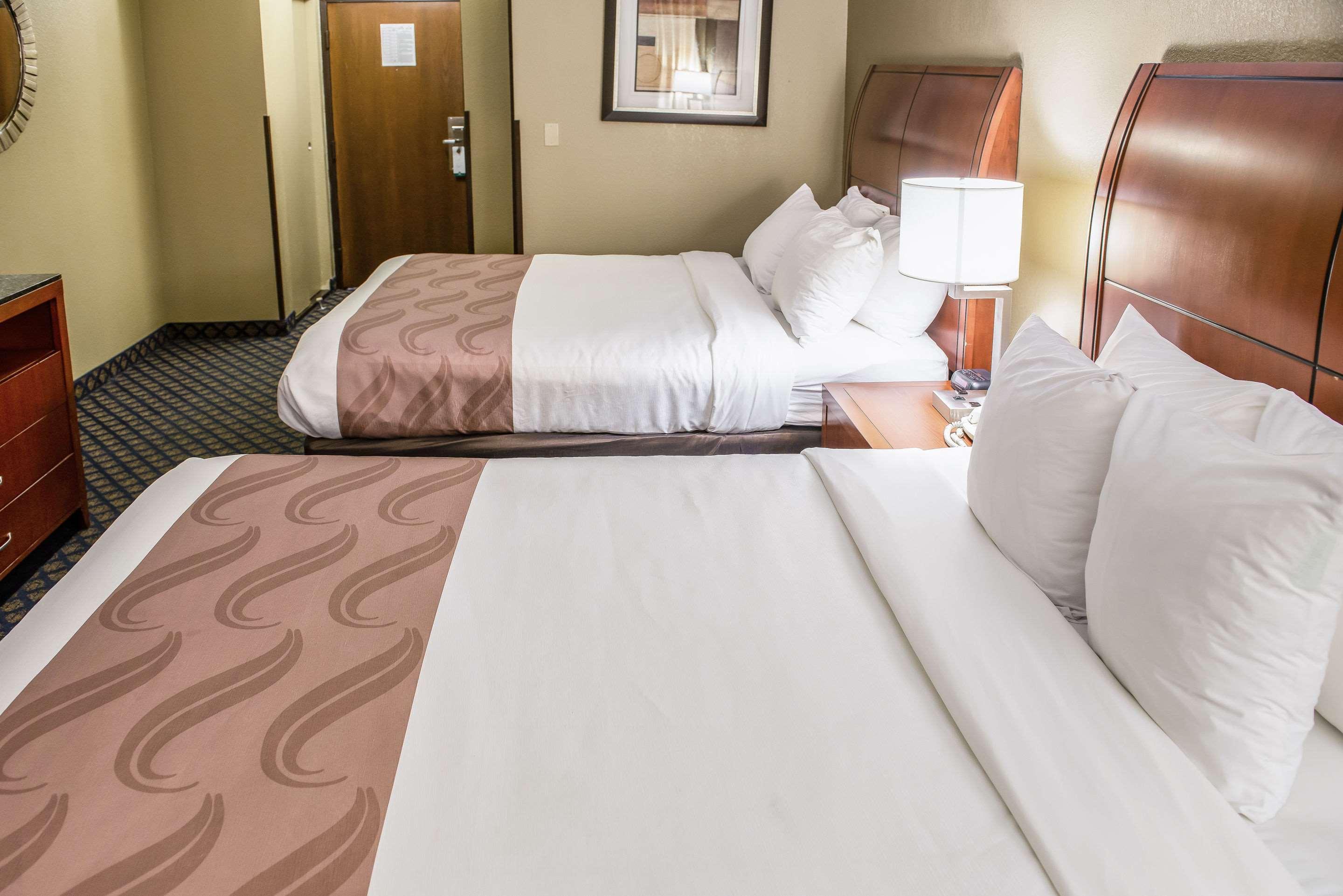 Quality Inn & Suites Seville Ngoại thất bức ảnh