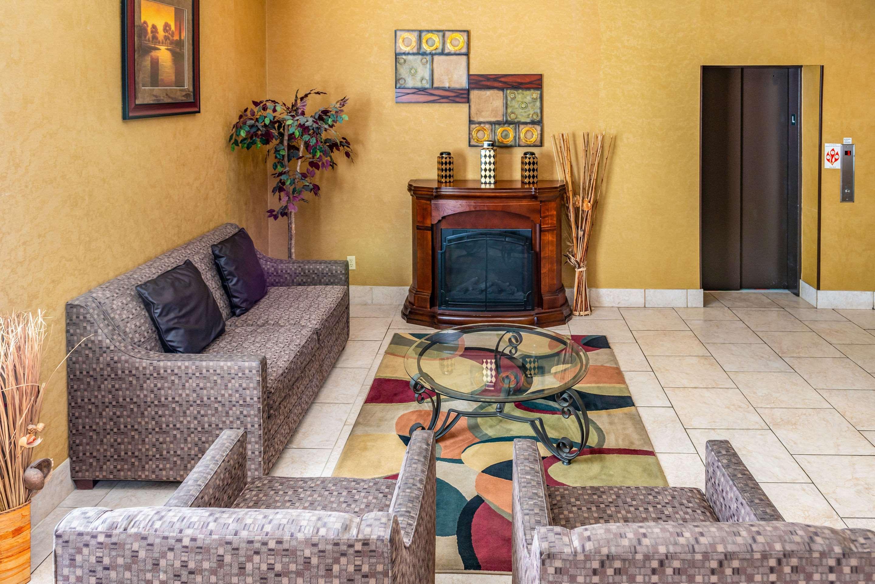 Quality Inn & Suites Seville Ngoại thất bức ảnh