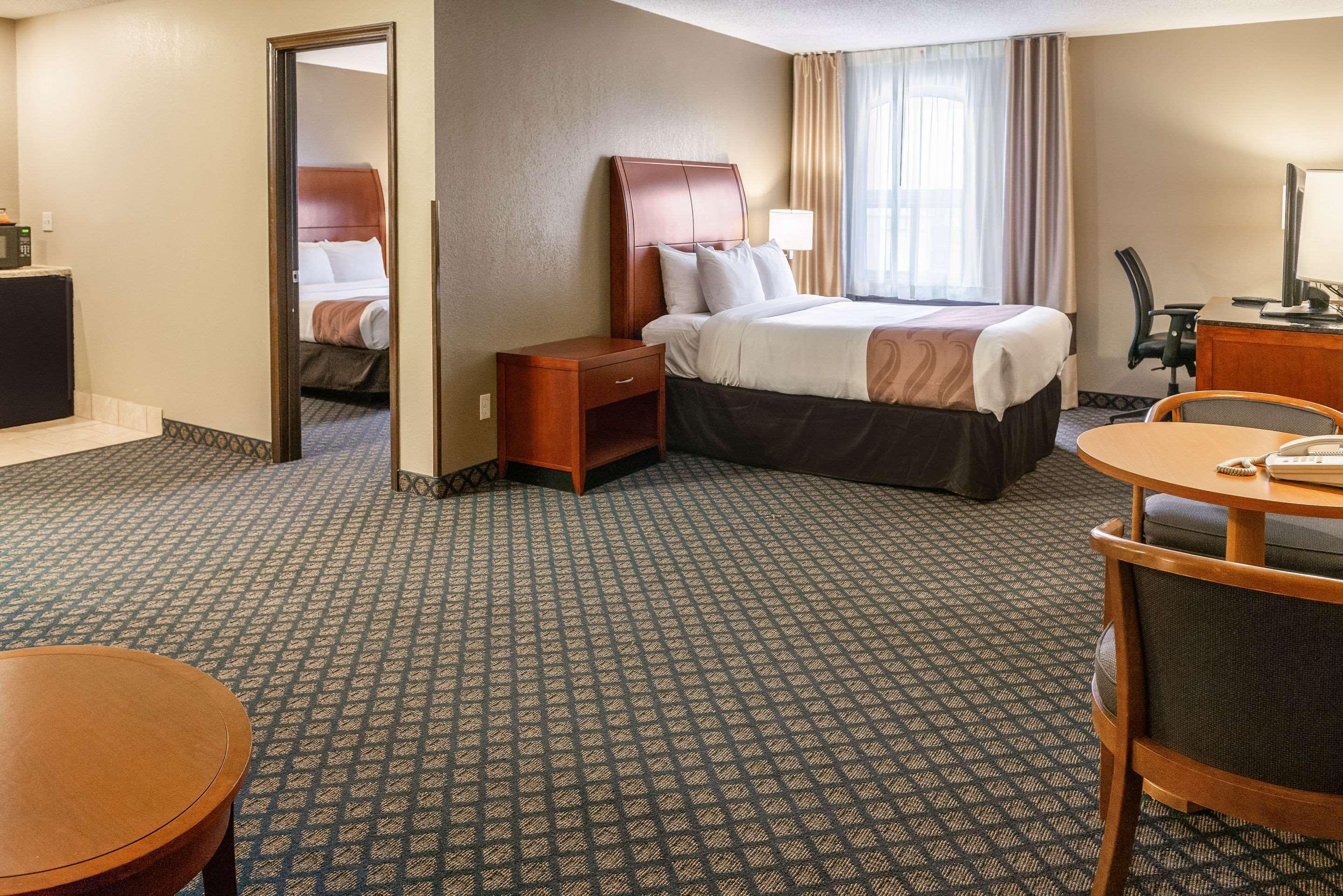 Quality Inn & Suites Seville Ngoại thất bức ảnh