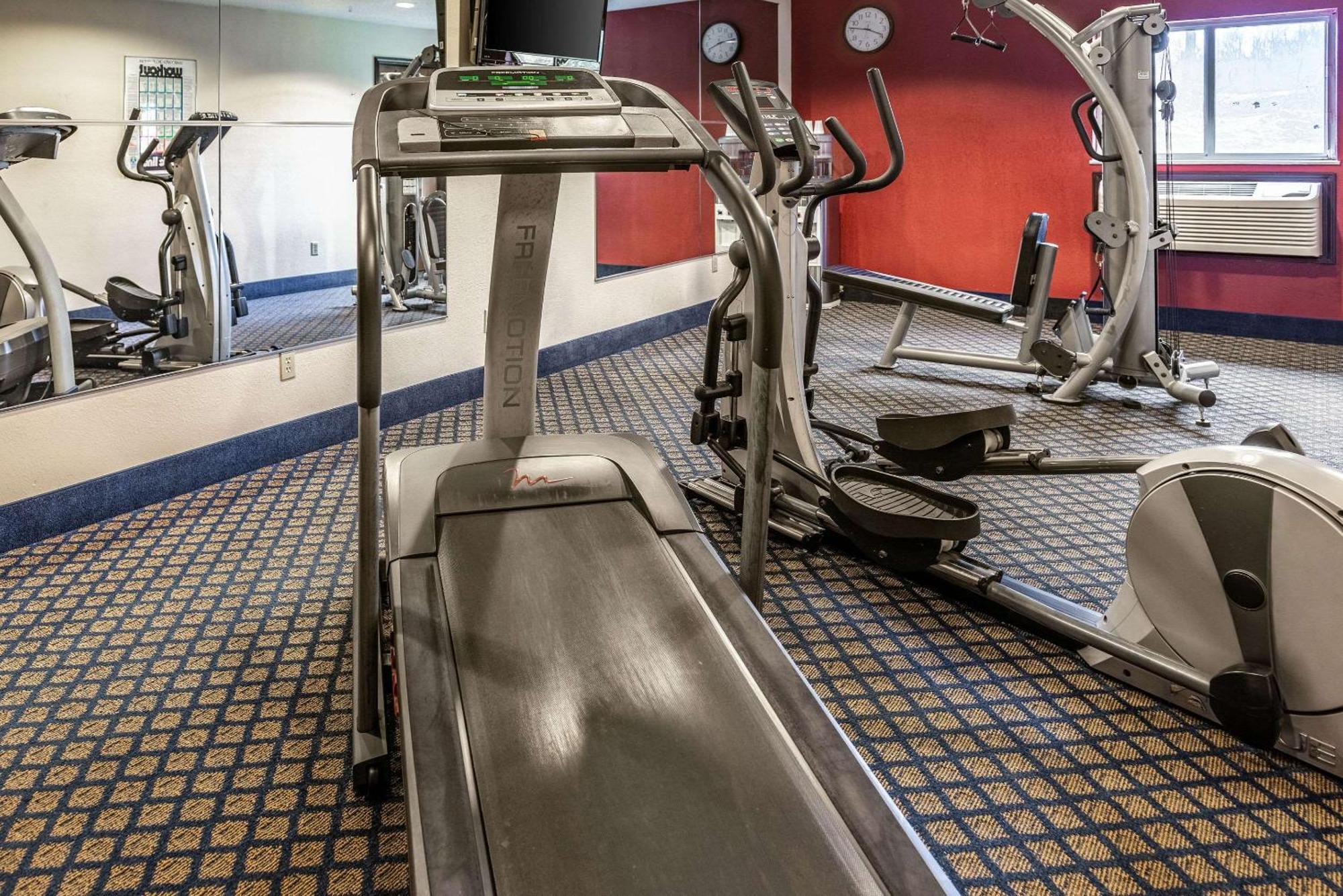 Quality Inn & Suites Seville Ngoại thất bức ảnh