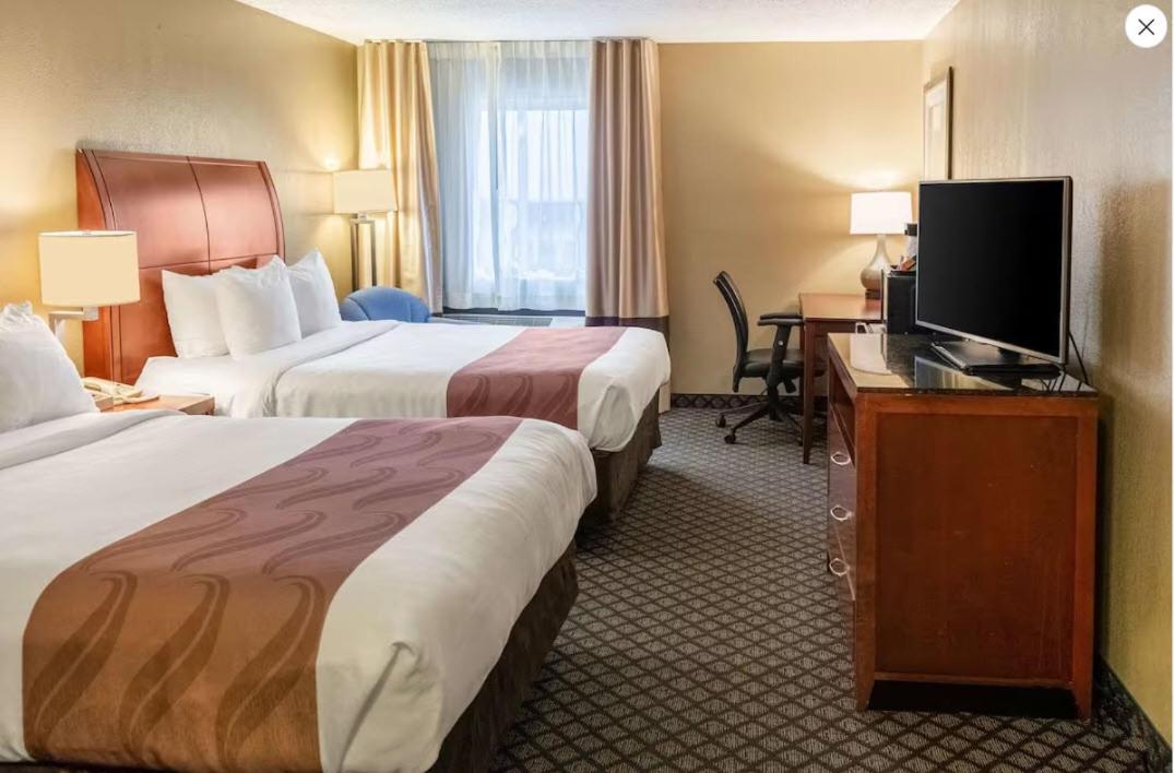 Quality Inn & Suites Seville Ngoại thất bức ảnh