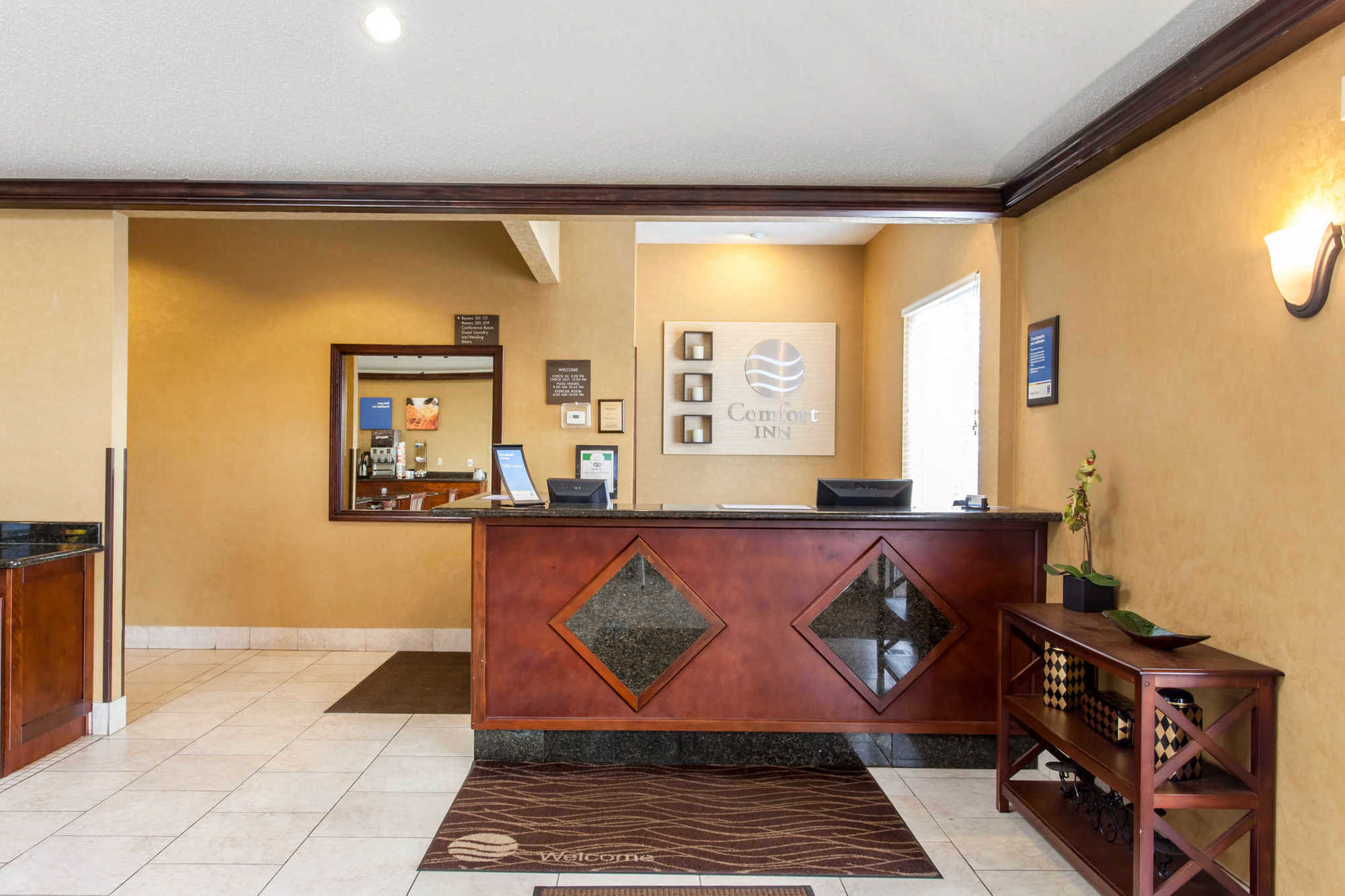 Quality Inn & Suites Seville Nội địa bức ảnh