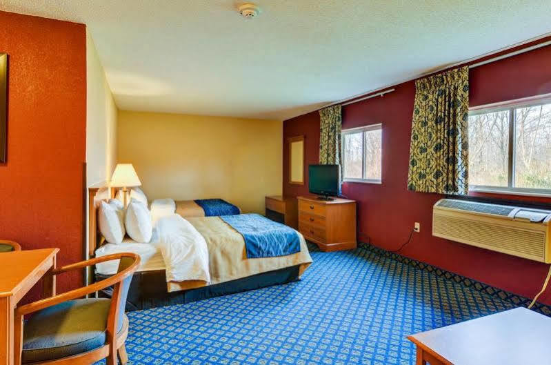 Quality Inn & Suites Seville Ngoại thất bức ảnh